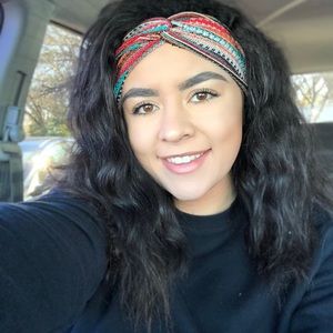 Meet your Posher, Ariel